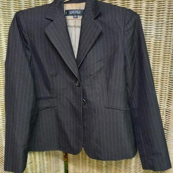 Kasper Blazer Suit Jacket Brown ,Strips Cropped Size 4P - Picture 2 of 9